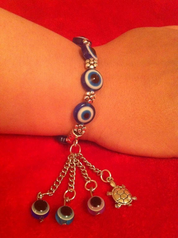 Pulsera de cuentas Blue Evil Eye hecha a mano $$ Foto 2 de 4