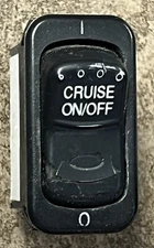 Peterbilt  Cruise Control Switch  16-09121-5G8EEF2A11  (13595)   *Ready To Ship*