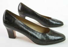 Salvatore Ferragamo Croc Embossed Leather Heels Shoes Sz 9 AA Brown Italy