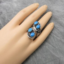 WR Sterling Silver Navajo Ring Vintage Blue Turquoise Size 8 Bypass 788f