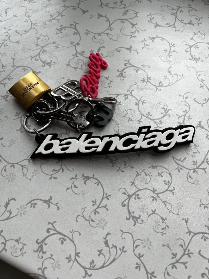 Kit Llavero Balenciaga en Multicolor Plata Rosa Llavero Goma Logo Raro Y2K Foto 2 de 4