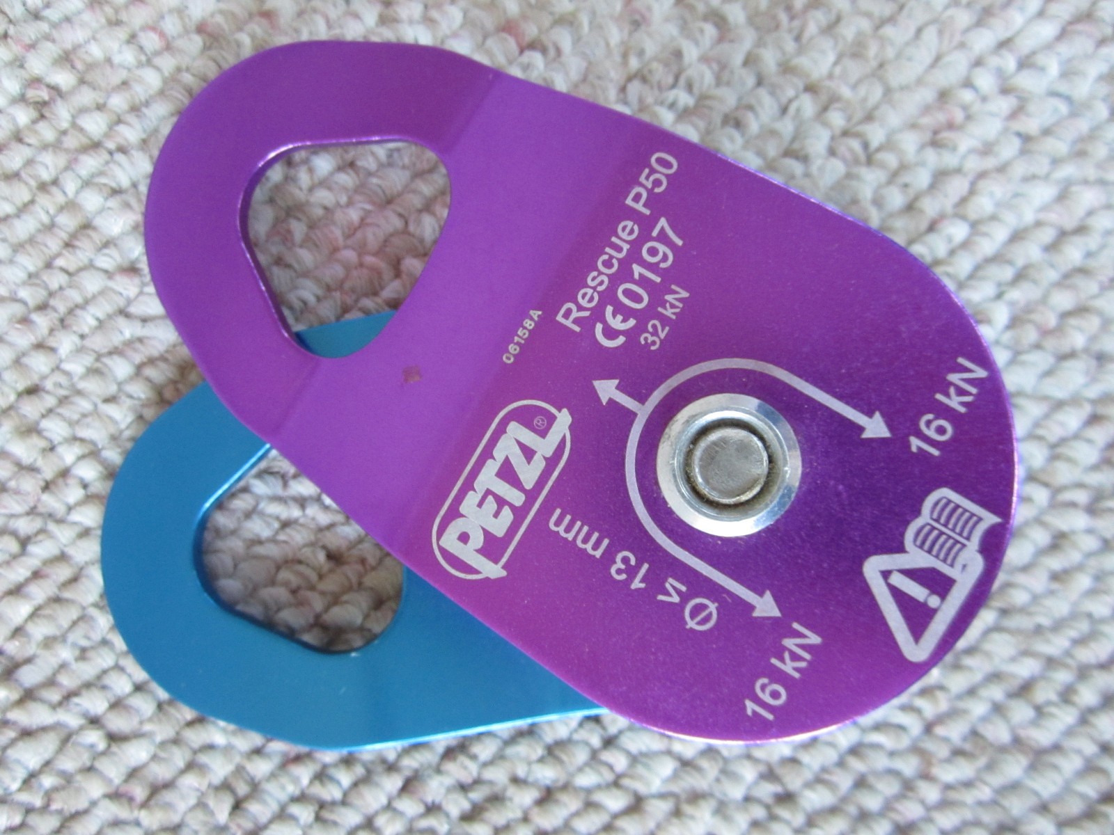 Polea de rescate Petzl P50 CЄ0197 32kN cuerda menos de o = 13 mm escalada en roca ¡NUEVA!