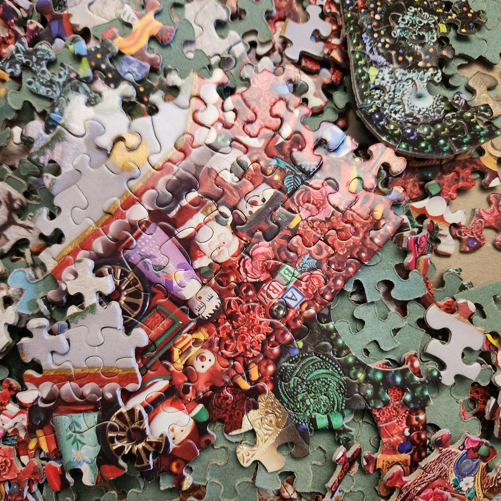 1981 Sleigh Ride An Ornament Shaped Puzzle Hallmark Puzzle