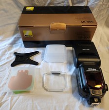 NIB Nikon SB-900 Speedlight Flash