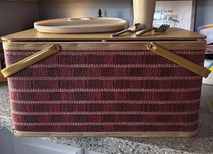 Vintage Burlington “Banquet” Picnic Basket w/ 4 Piece Pl. Setting, Original Box