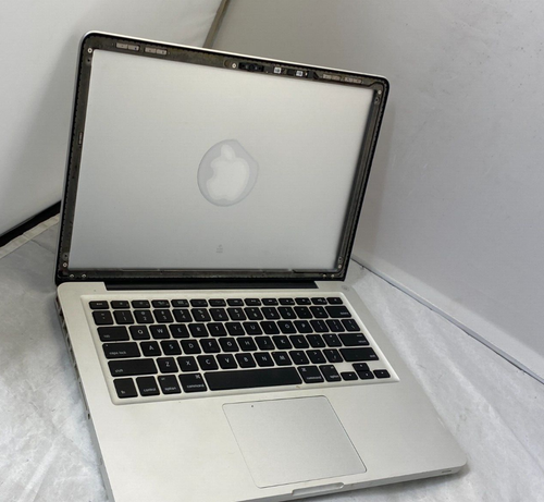 Lot of 4 Apple MacBook Pro 13" For Parts Or Repair 2008 2009 2010 No HDD - Picture 15 of 15