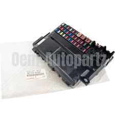 8272050081 Lexus Genuine LS460 LS600h Fuse Relay Engine Room Junction Block OEM