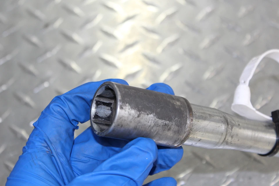 Buell Lightning XB12S 2004 llanta delantera eje pivote perno Foto 3 de 4