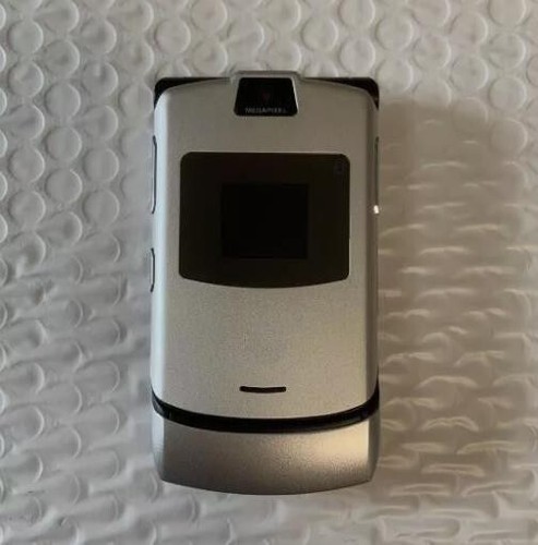 Motorola RAZR V3 Retro Flip Phone - All Colours Unlocked - Pristine GRADE A+ - Picture 28 of 32