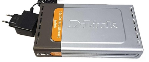 D-Link DES-1008D 8-Port 10/100Mbps Switch - Photo 2/6