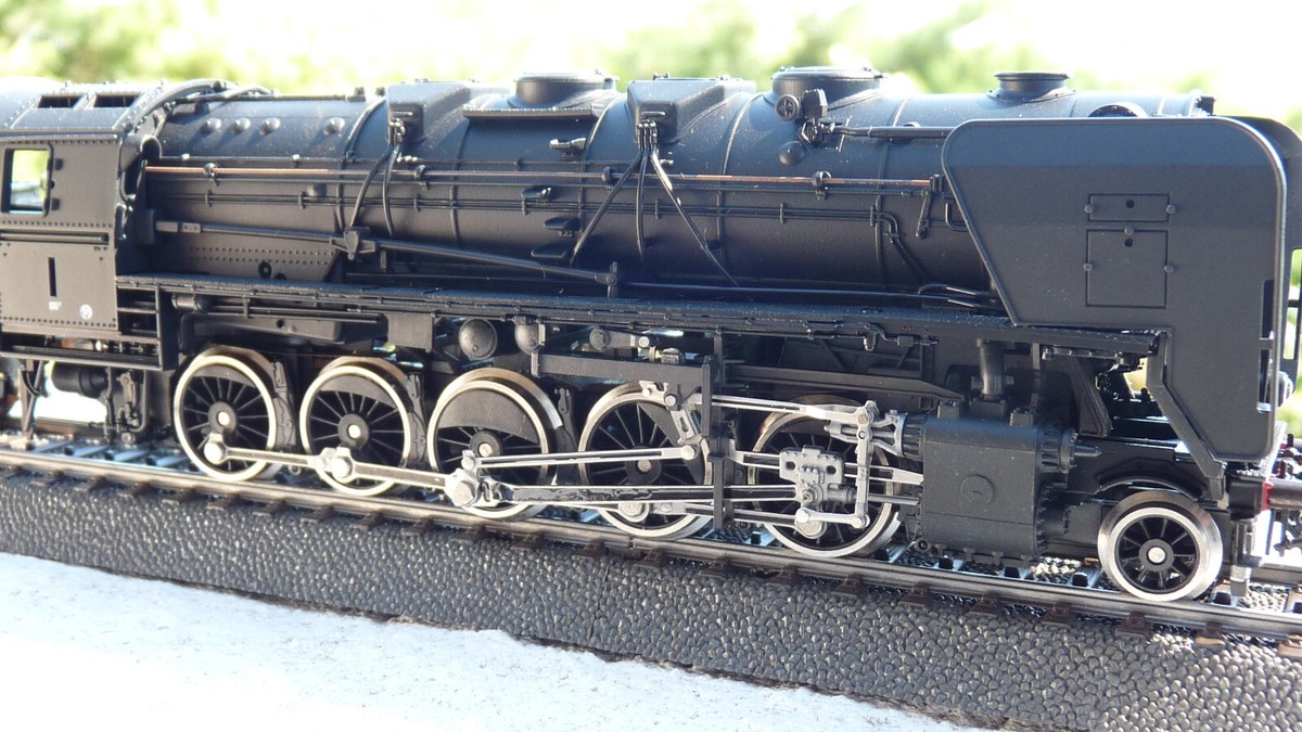 LOCOMOTIVE À VAPEUR Roco échelle H0 04126D / 43263 BR 44 de la DR