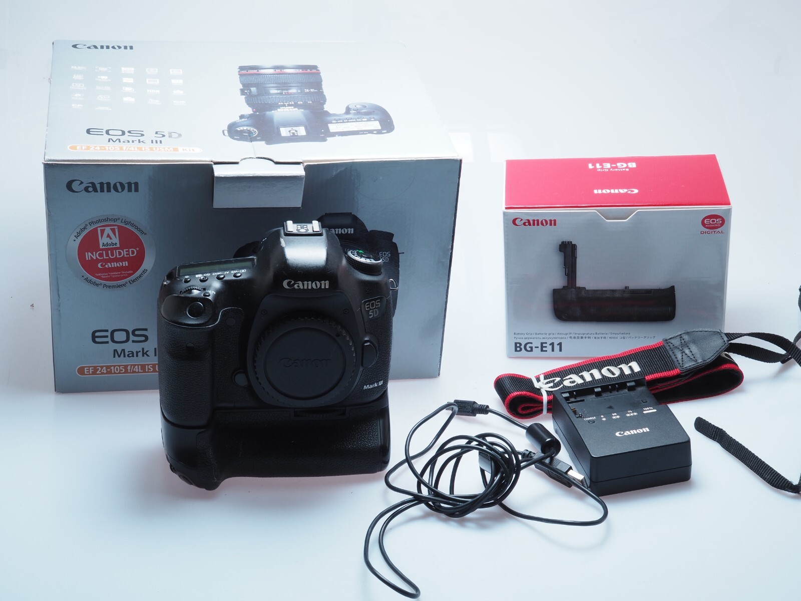 Canon EOS 5D Mark III 22.3MP Digital SLR Camera - Boxed With BG-E11 Battery Grip