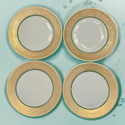 Vtg Christmas Porcelain Dinner Plates  22kt Wide Gold Rim Set of 4 Bohemia Czech