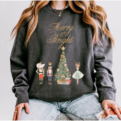 Comfort Colors Christmas Nutcracker Holiday Sweatshirt, Crewneck Winter Sweater - Bild 10 von 21