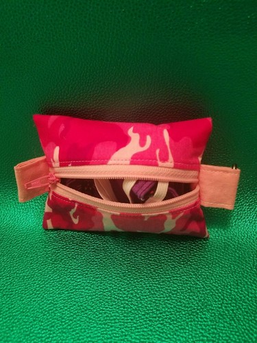 Pink camouflage pouch holder keychain, zippered pouch case storage Pink camo - Picture 7 of 12