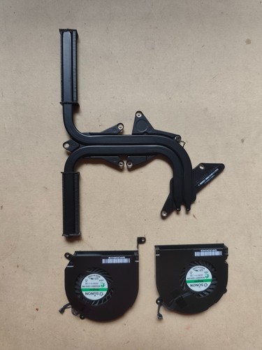 Apple MacBook Pro A1286 Ersatzteile Display Palmrest DVD Laufwerk Unterschale DC