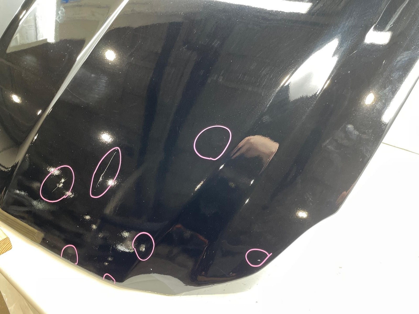 2014 Maserati Quattroporte S Hood Dirt From Repaint & Has Crease Under Side