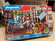 Playmobil City Life workshop 70674 Items still in Bag