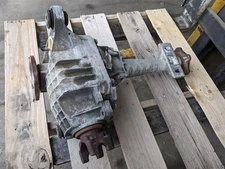 2002-2006 Cadillac Escalade Front Differential Carrier Assembly 3.73 Ratio OEM
