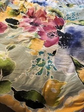 Hallmart Floral Pink Reversible Queen Comforter 2 Shams (Pillowcases)