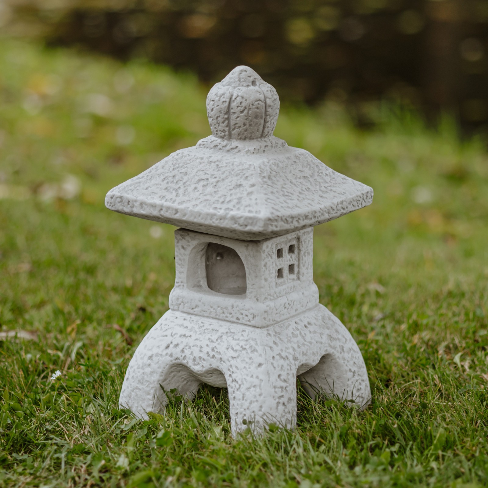 Vintage Japanese Stone Lantern Oki Gata Lantern,H. 35 cm, 10 kg, frost-proof