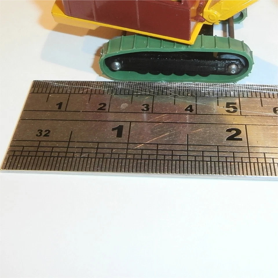 Matchbox Lesney Tracks Major Pack 4 a Ruston Bucyrus Pair of Green Treads - Image 4 of 4