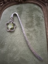 Flower Charm Green Shell Bookmark  3.5”