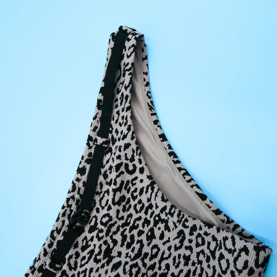 Tanga acanalada grande de leopardo Victorias Secret en forma de T con cinturón parte inferior de bikini natación VS Foto 4 de 4