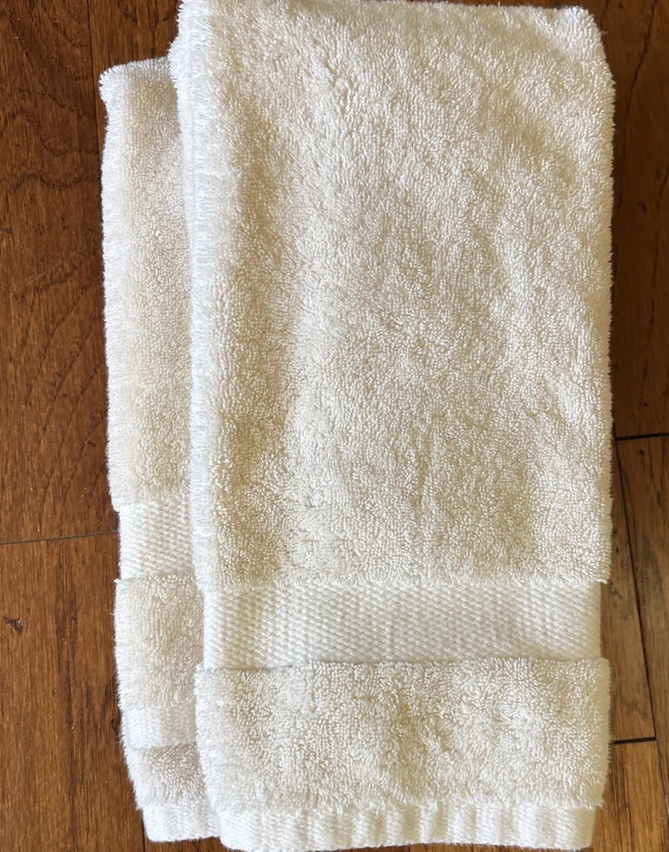 Set of 2 Sferra Fine Linens Bello 100% Cotton 20" X 30" Hand Towels Cream EUC - Image 1 of 4