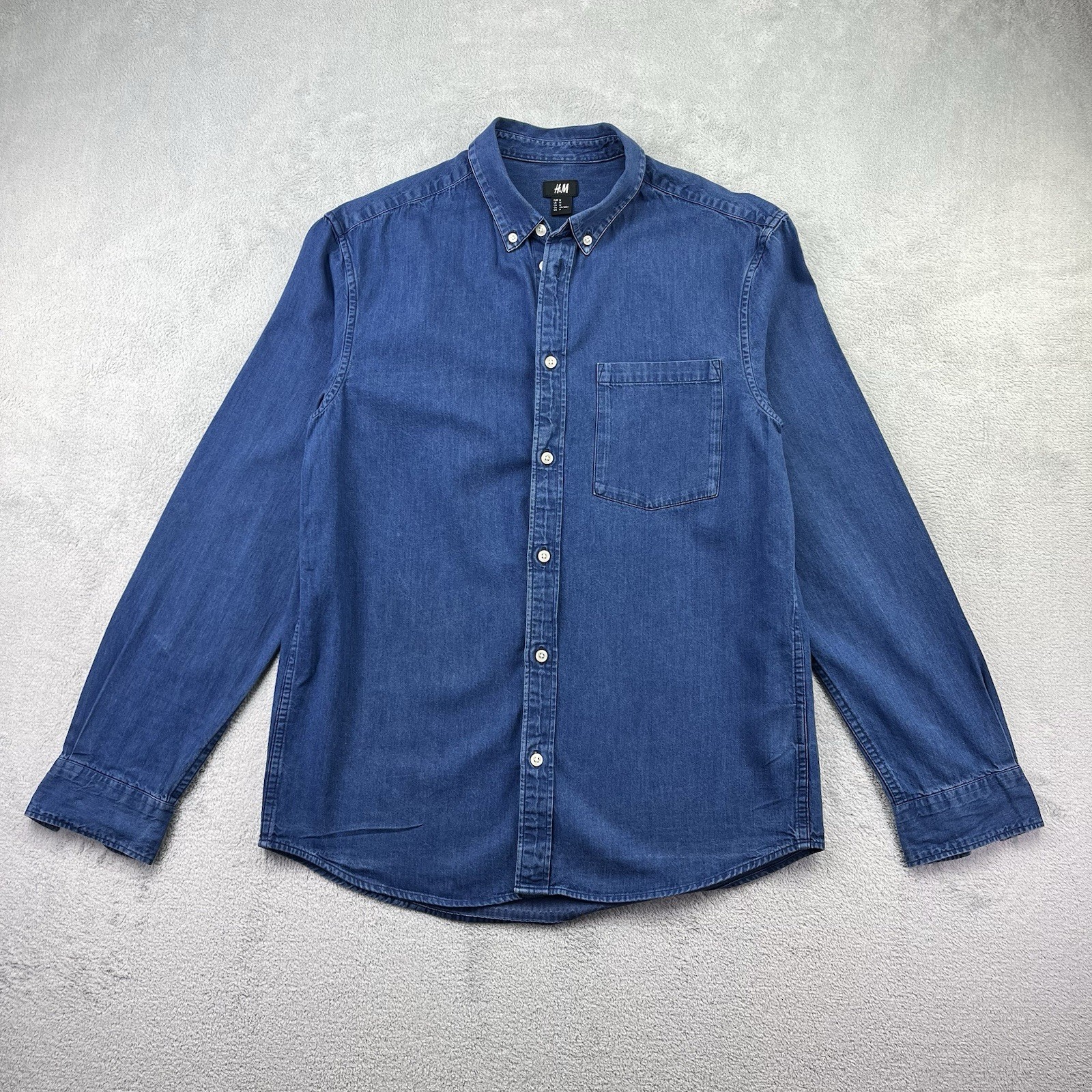 H&M Denim Dark Wash Long Sleeve Button Down Shirt Mens Medium