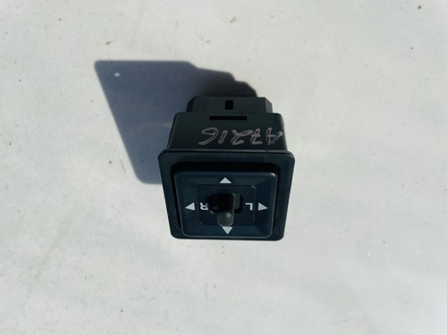 Mitsubishi Colt 1995 Wing mirror control switch (Exterior Mirror S #1422631-38