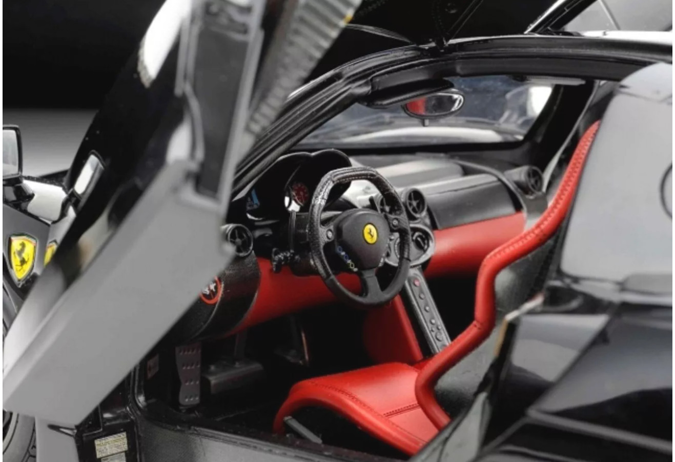 Ferrari Race Car w/V12 Engine&Orig.Wheel Rims Custom Built1 12LARGE SCALE MODEL