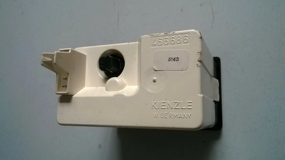 Reloj Pantalla Volvo 440K '95 445 2.0 KIENZLE 466686 5143 Foto 3 de 4