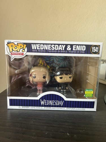 Funko Pop! Moment Wednesday & Enid 1541 – Summer Convention 2024 – Édition Limitée Neuve
