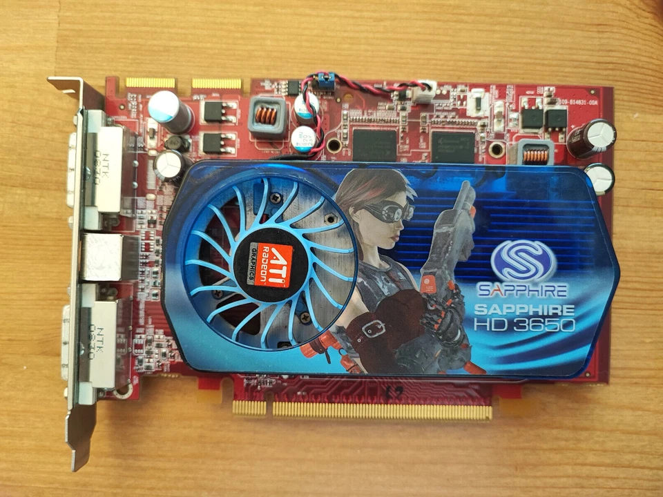 Sapphire ATI Radeon HD 3650 - 512MB GDDR3 - PCI-E - confezione originale - Immagine 2 di 4