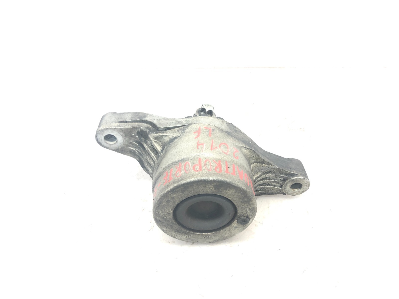 2014-2020 MASERATI QUATTROPORTE 3.0L LEFT DRIVER FRONT ENGINE MOUNT BRACKET OEM