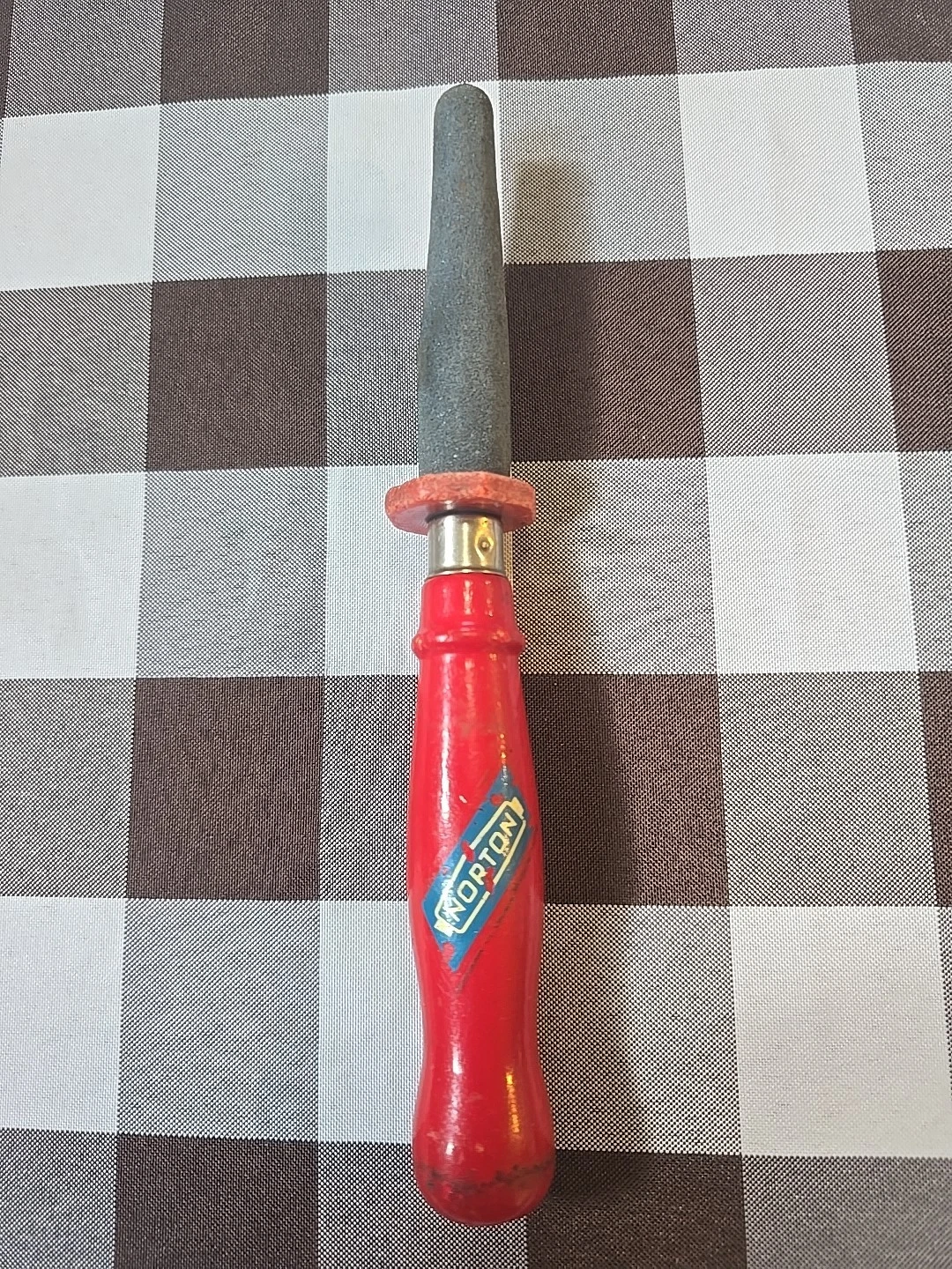 Vintage CRYSTOLON KNIFE 7.5" SHARPENER FOR CARVING KNIVES AND HOUSEHOLD CUTLERY