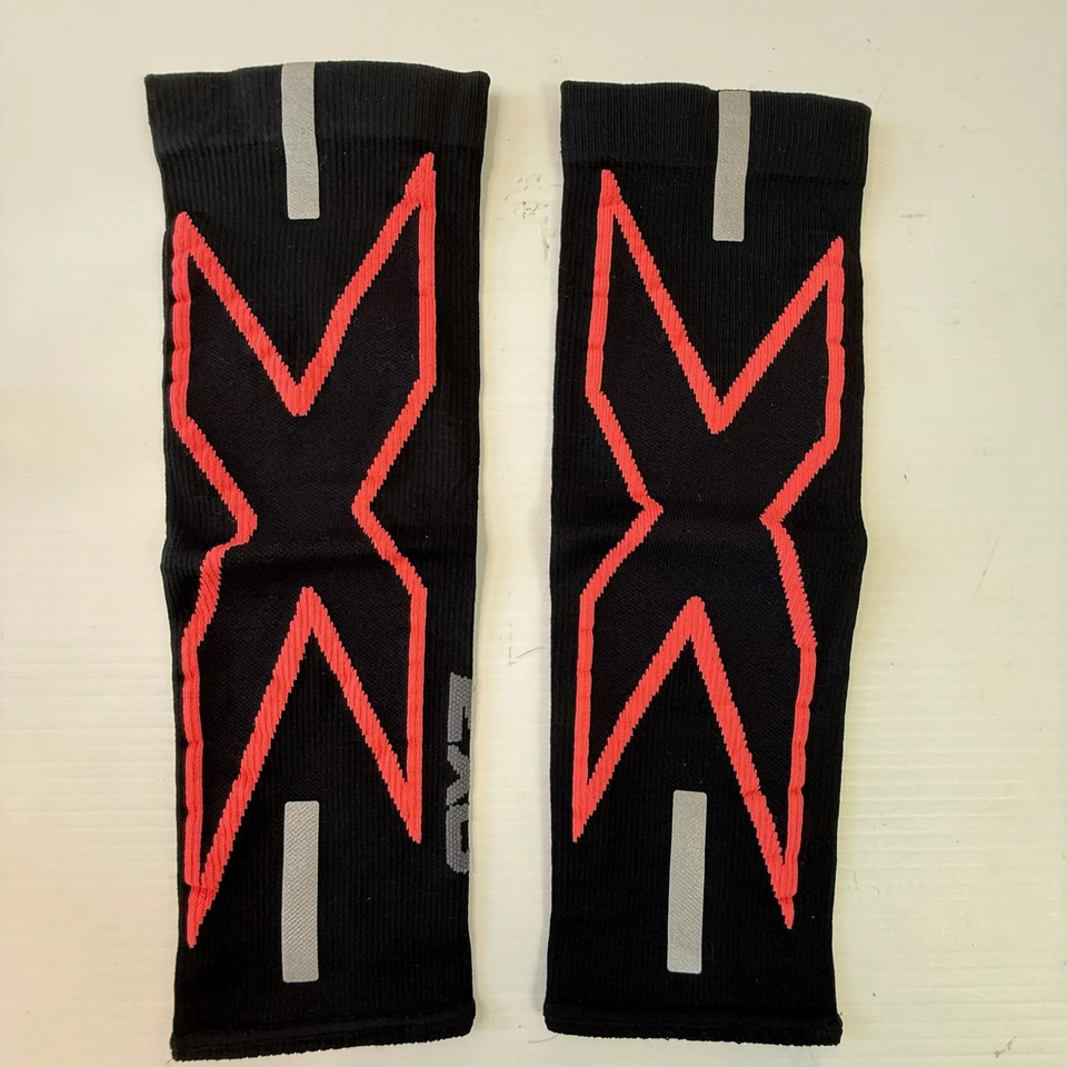 2XU 2x Hypotik Flex Compression Sleeves UA4183B Medium NWOT - Image 2 of 4