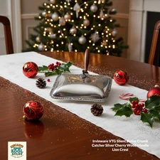 Irvinware VTG Silent Butler Crumb Catcher Silver Cherry Wood Handle Lion Crest