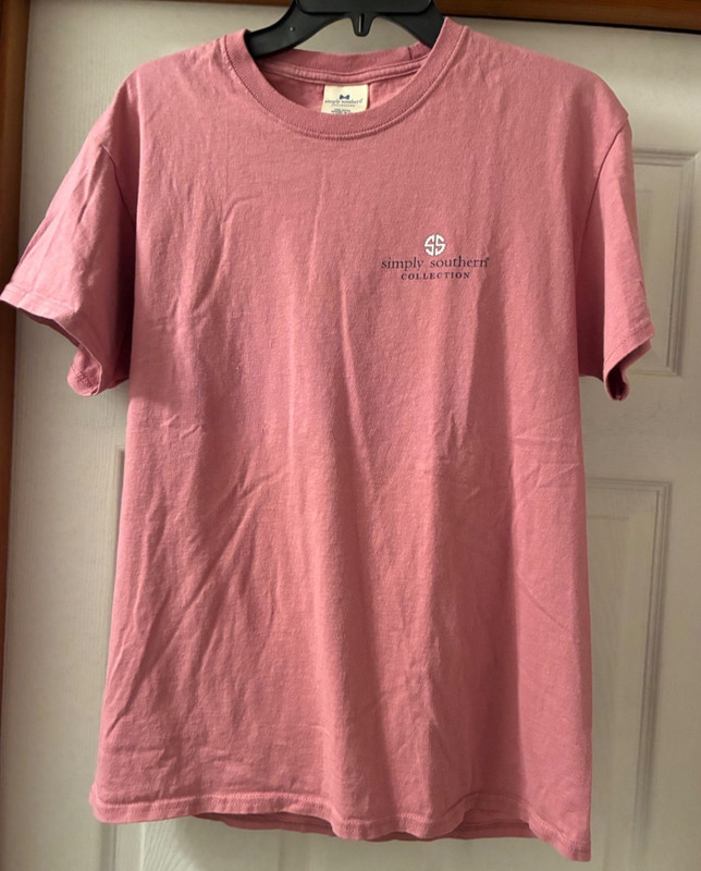 Simply Southern Collection Women’s Flag and Dog Pink T-Shirt Size Med