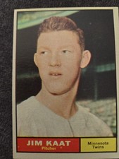 1961 Topps Baseball Cards 24