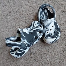 Crocs Kids Black White Marble Clog Sandals Boys Girls Toddler Size 6C