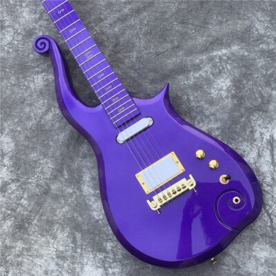 Guitare électrique droitier Prince Cloud Sparkling Pearl Purple vente en gros neuve super rare