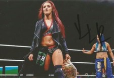 NXT WWE WRESTLING: KAY LEE RAY SIGNED 6x4 ACTION PHOTO+COA *NXT UK*