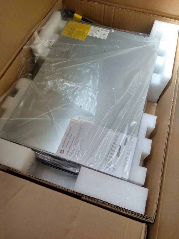 HP ENT HP R18KVA R18000 DirectFlow 2U UPS AF479A 708042-001 660297-002  - Image 2 of 4