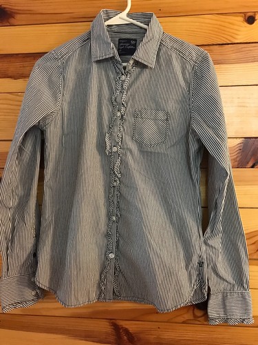 Camisa Top American Eagle Para Mujer Calce Favorito Rayas Volantes Abotonada Talla S - Imagen 1 de 3