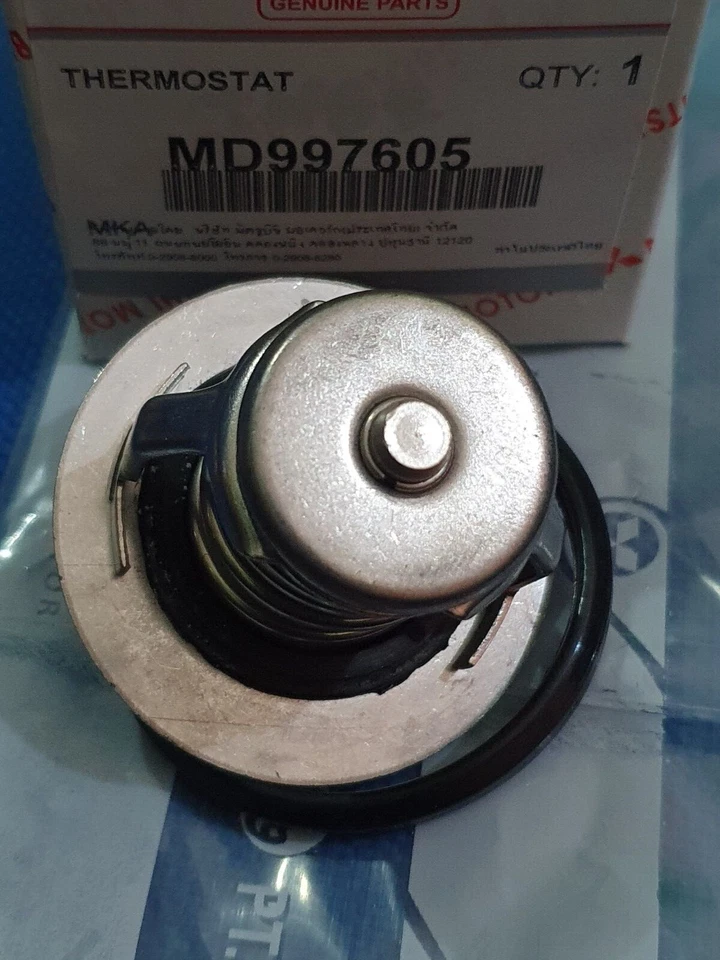 MITSUBISHI L200 L300 L400 VAN PAJERO MONTERO TRITON STRADA THERMOSTAT KIT NEW Foto 4 de 4
