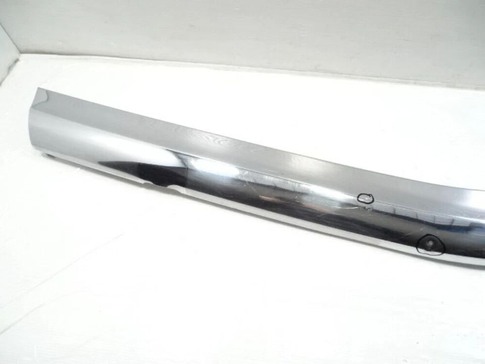 81 Mercedes R107 380SL moldura, parachoques delantero cromado Foto 2 de 4