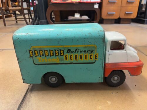 Vintage Tri-Ang Pressed Steel Express Delivery Service Van Toy - Picture 3 of 10