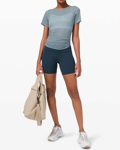 Lululemon Loop Around Tee In Blue Fog Short Sleeve Shirt Women’s 8 - Picture 6 of 10